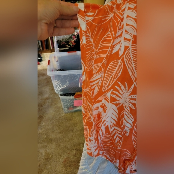 Old Navy Peach & White Tropical Hawaiian Design Button Up & Tie at Waist XXL Top - Picture 3 of 7